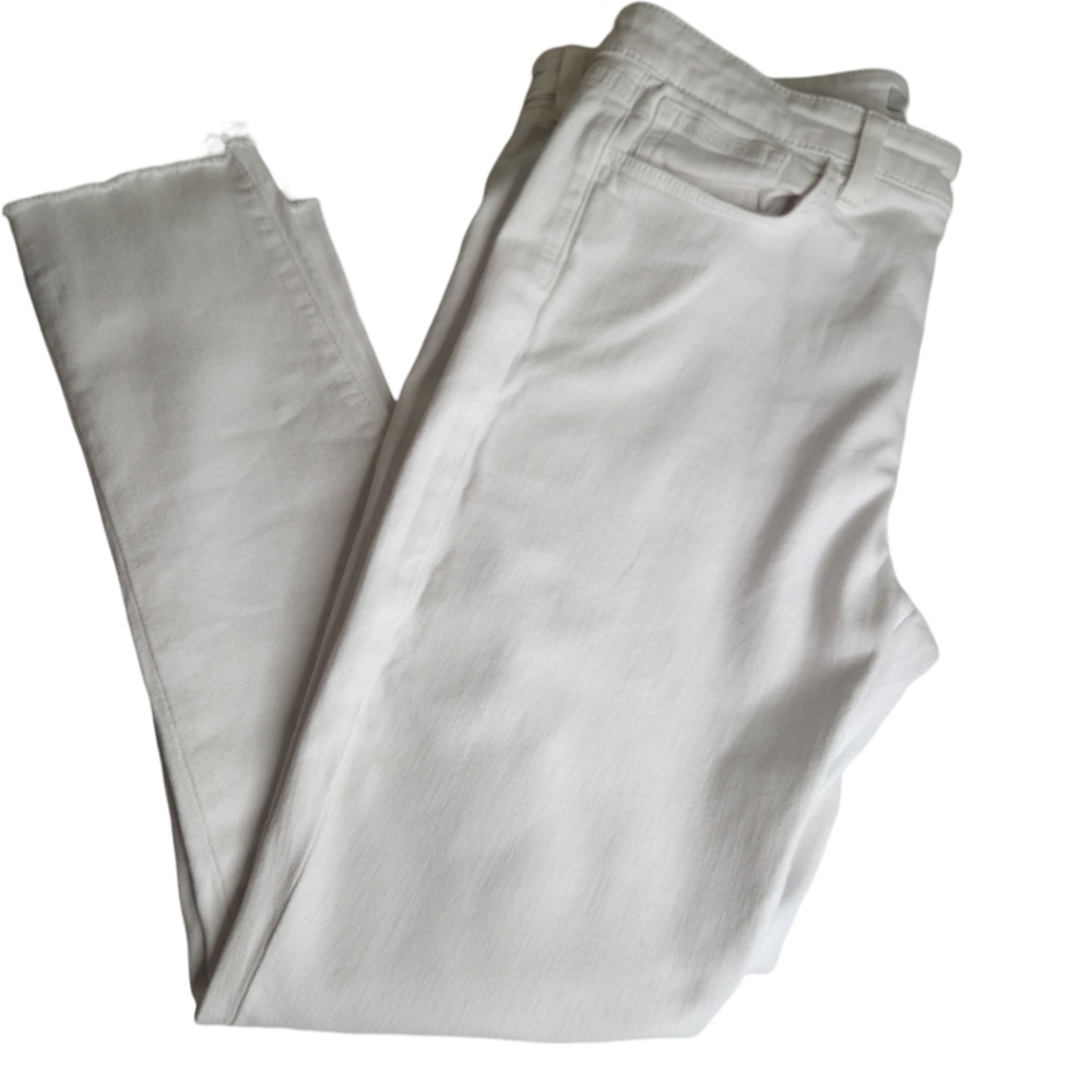 JOE’S WHITE JEANS, Sz 38 Raw Hem‎